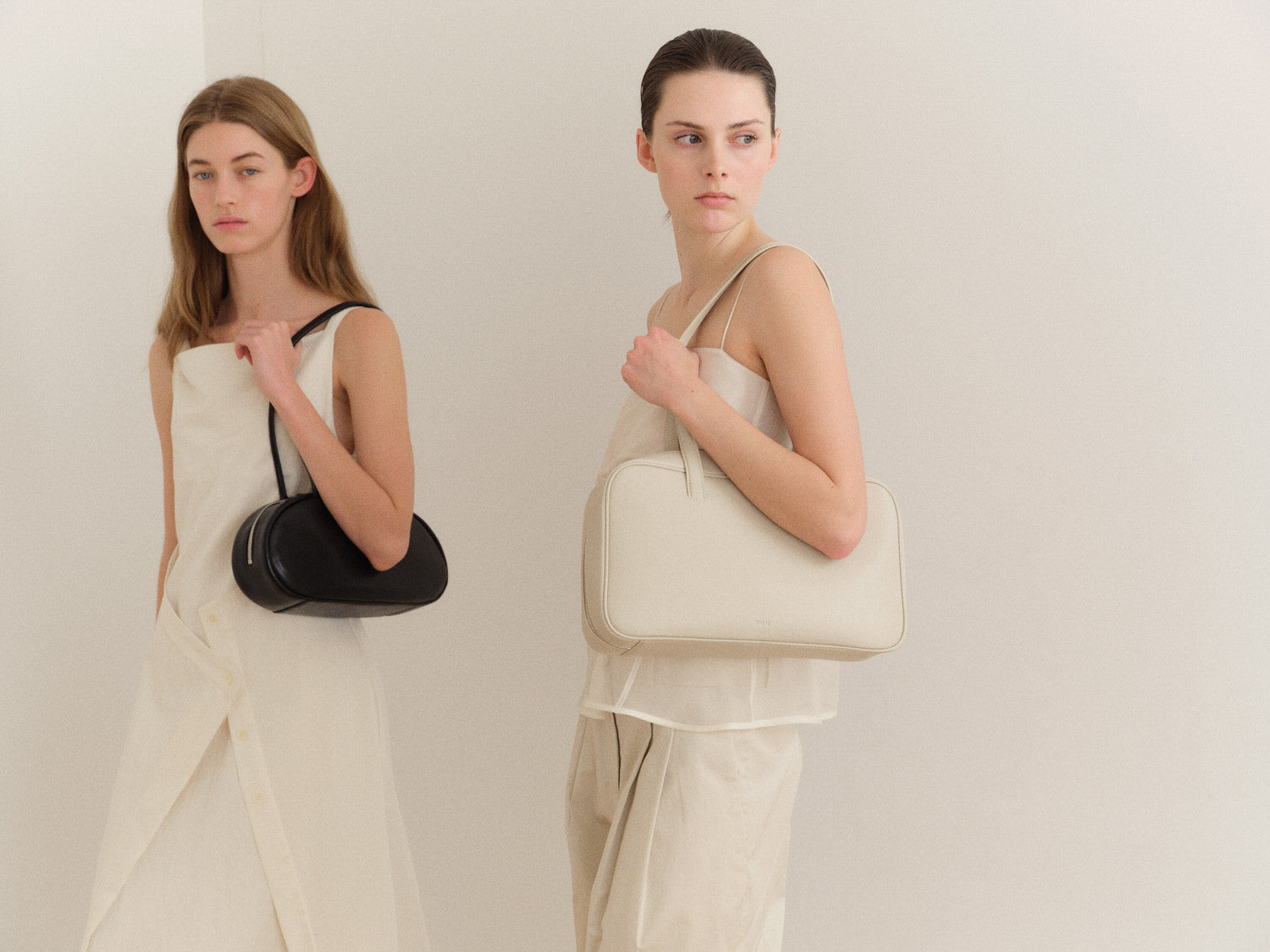 Medium Pebble shoulder bag