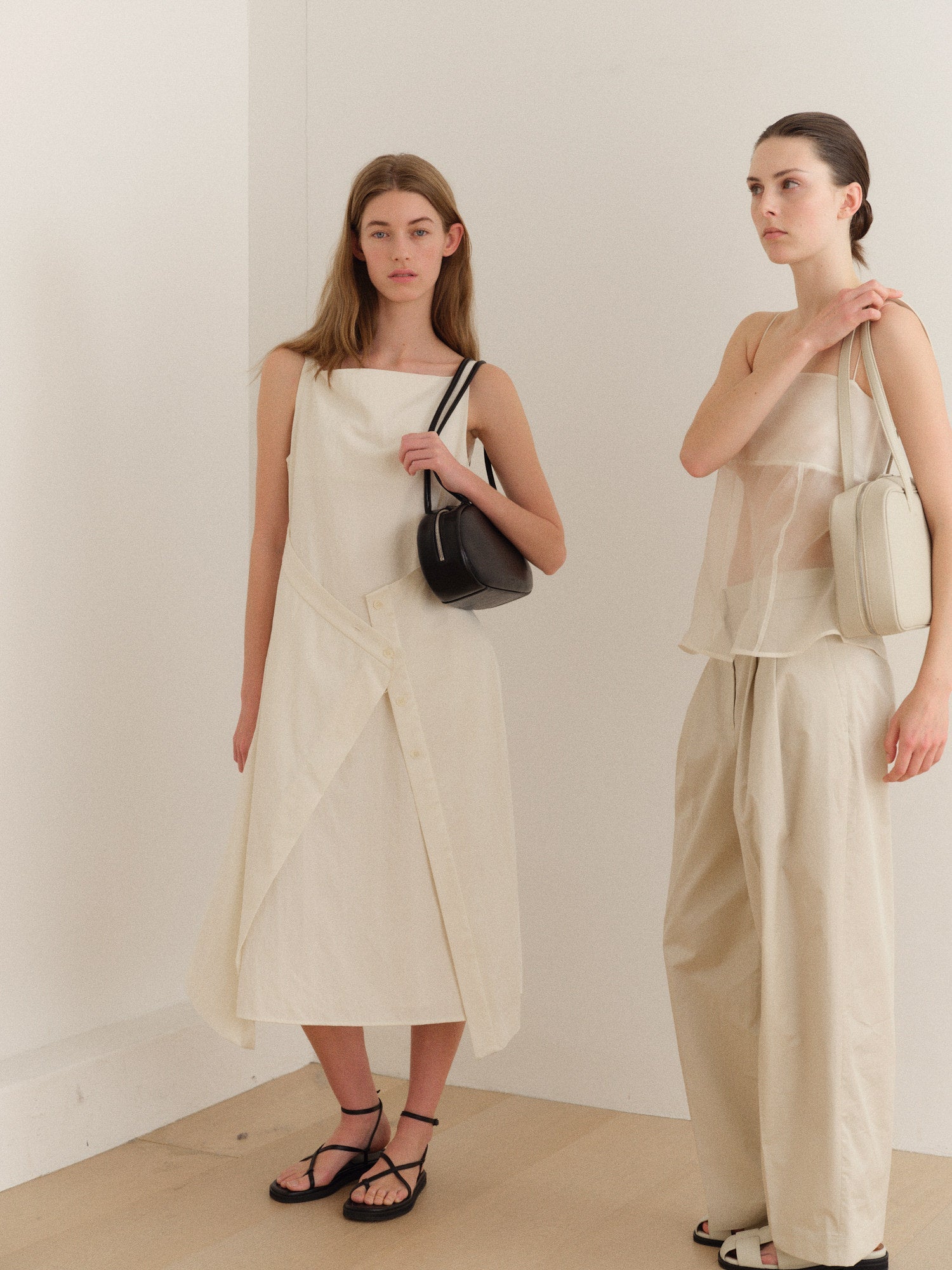 Medium Pebble shoulder bag