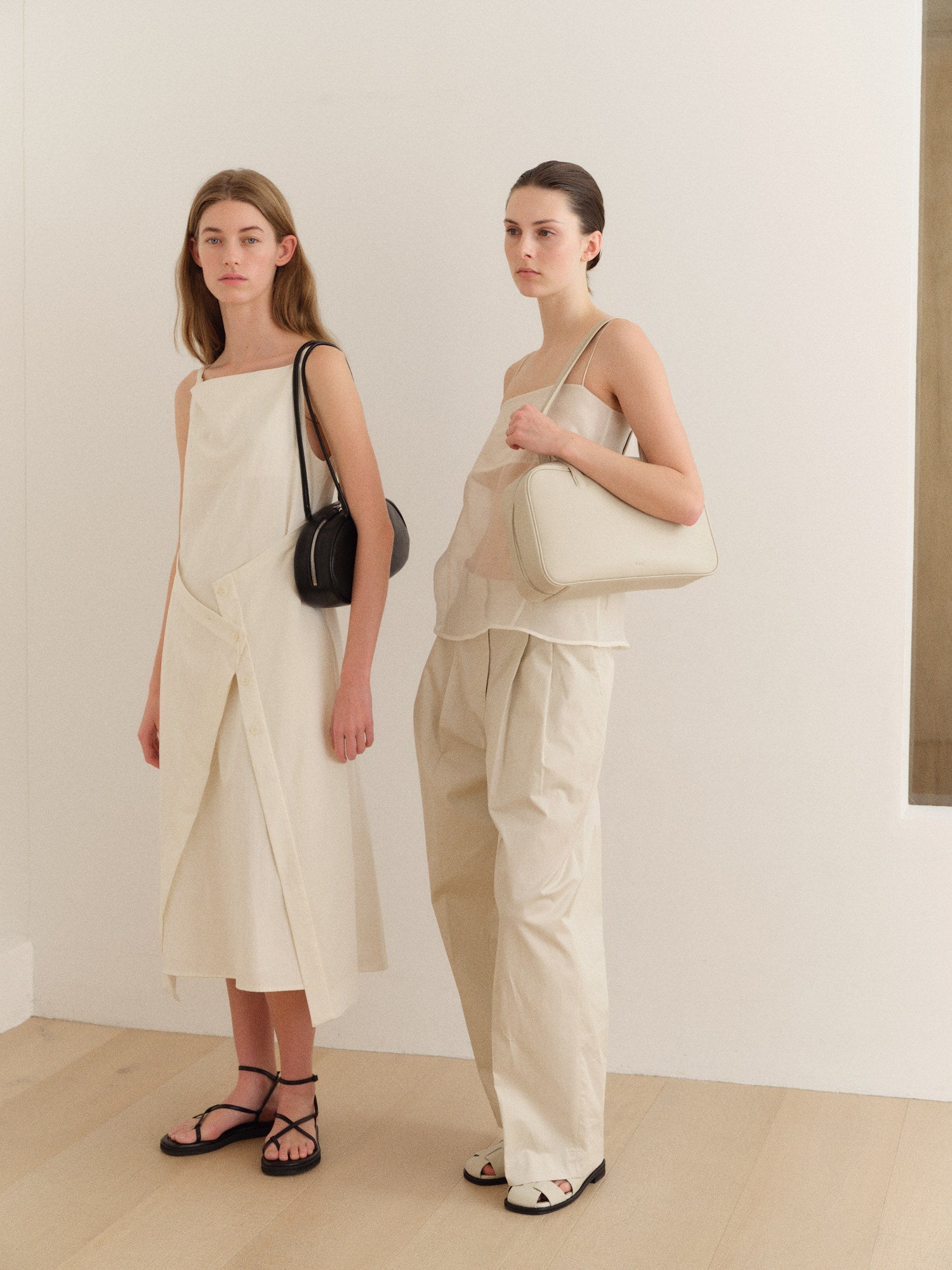 Medium Pebble shoulder bag