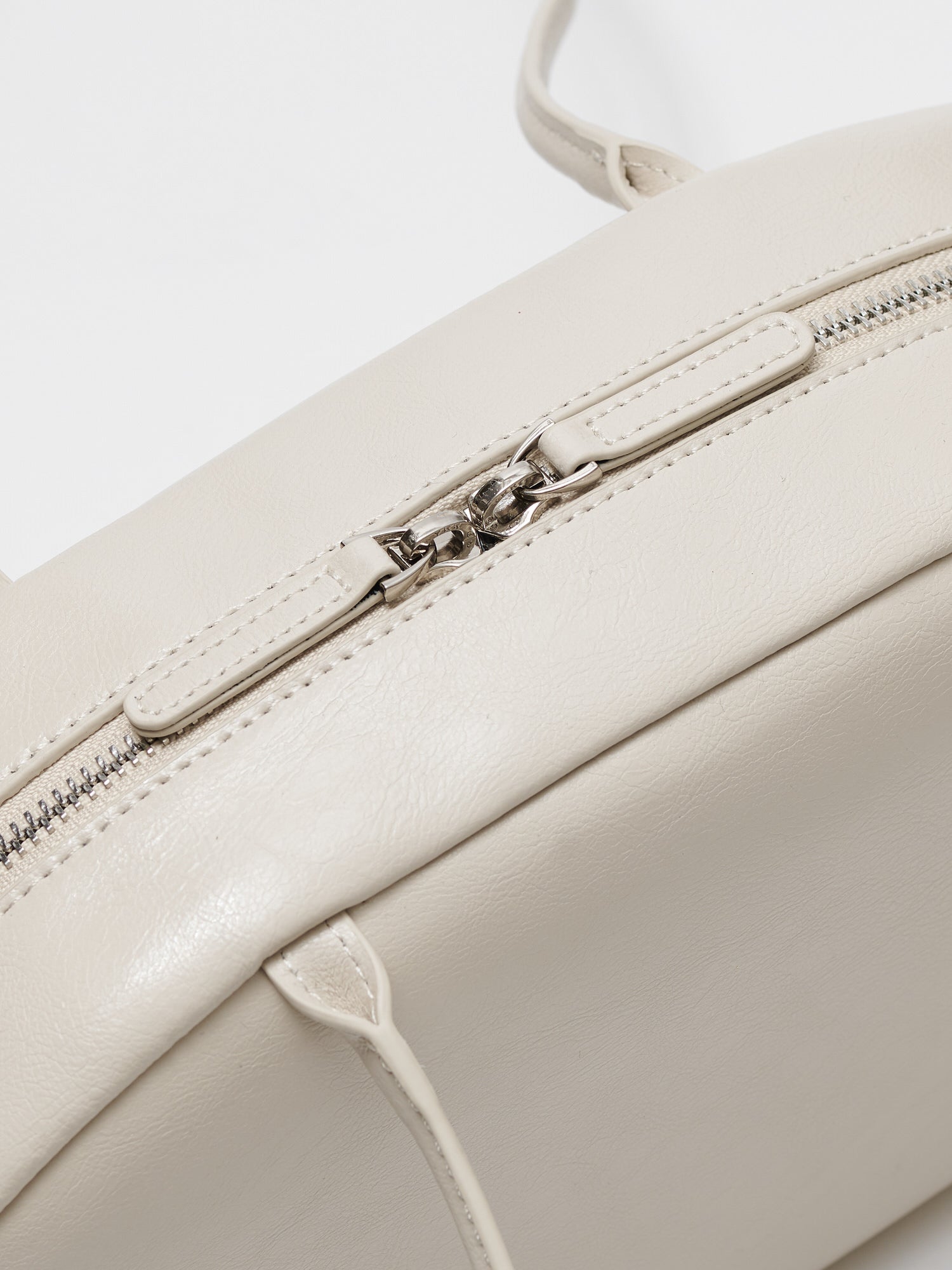 Medium Pebble shoulder bag