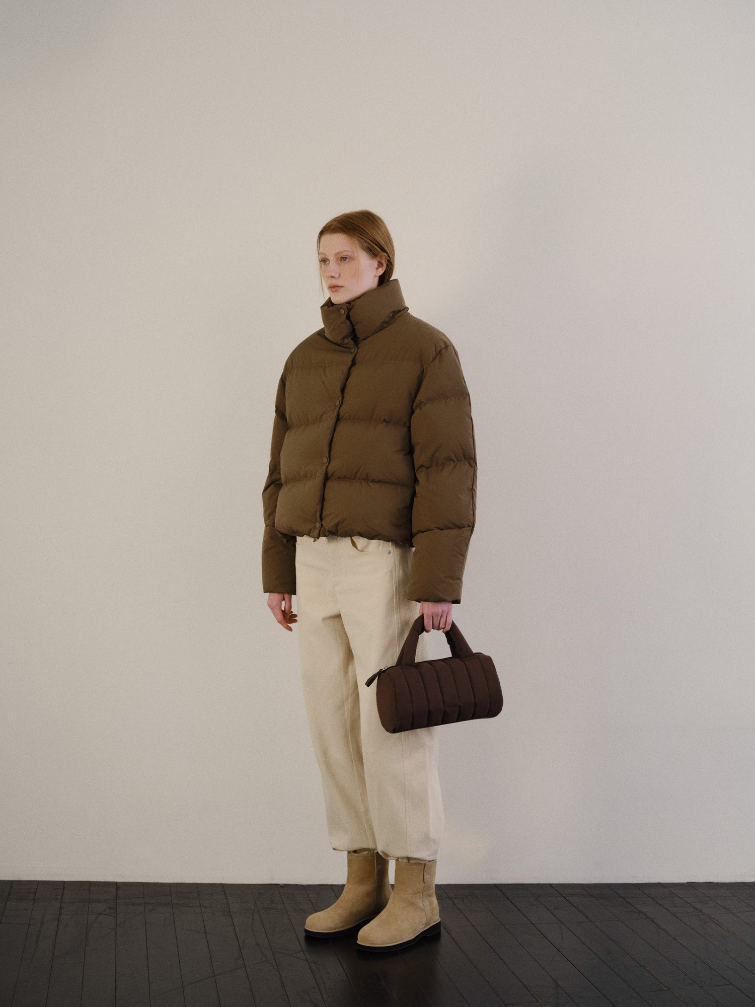 Cylinder padding tote bag