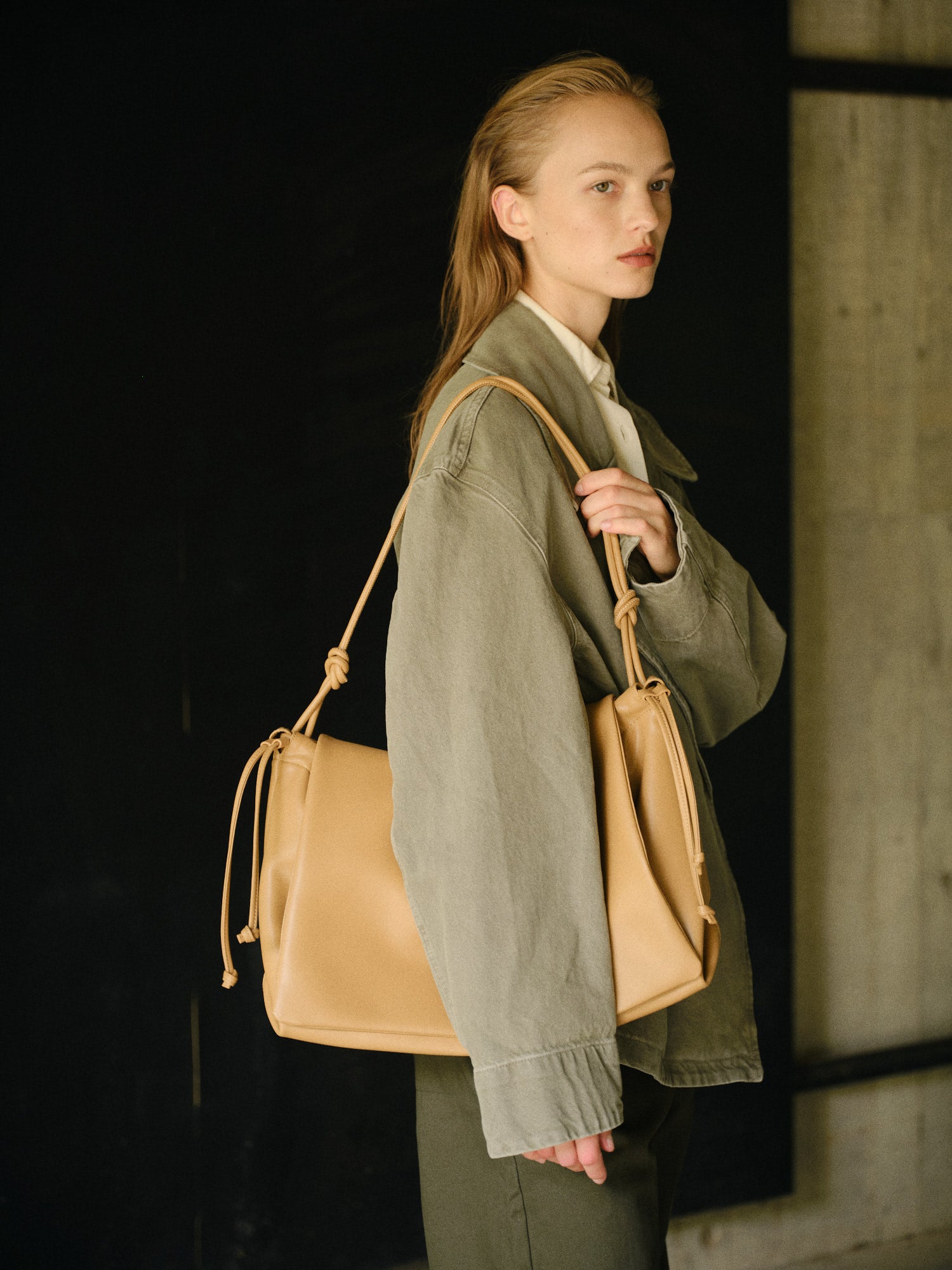 Large Knot shoulder bag