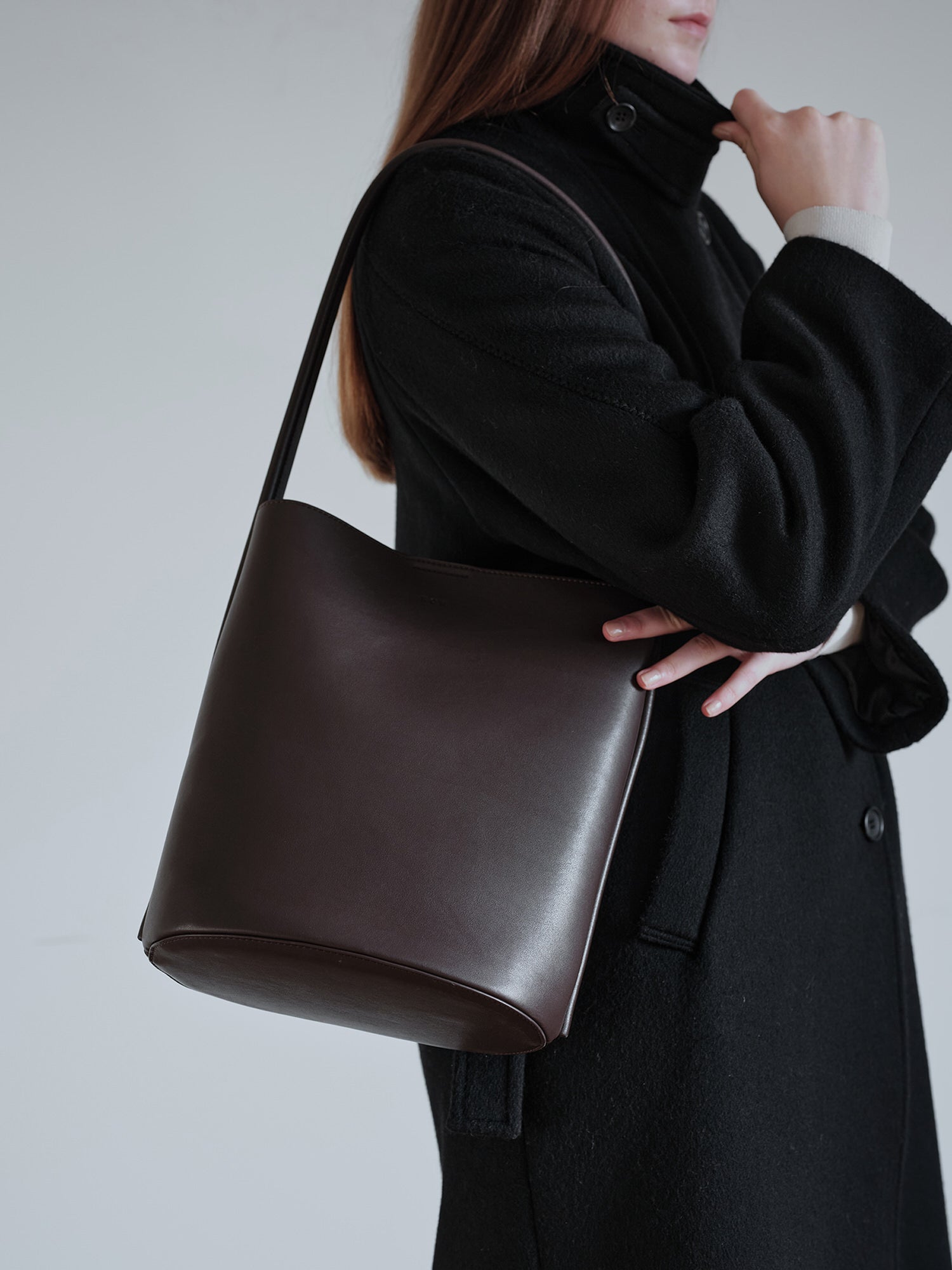 Medium Mug shoulder bag