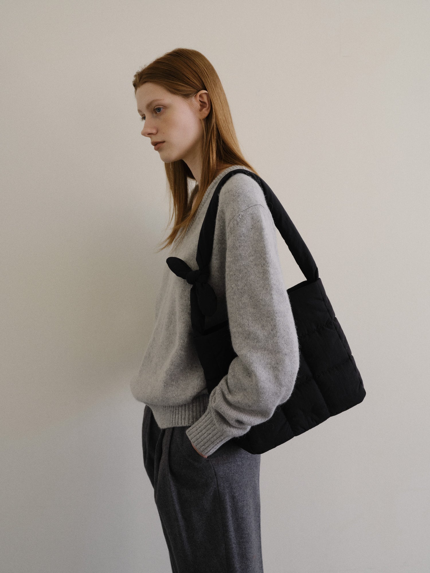 Square padding shoulder bag