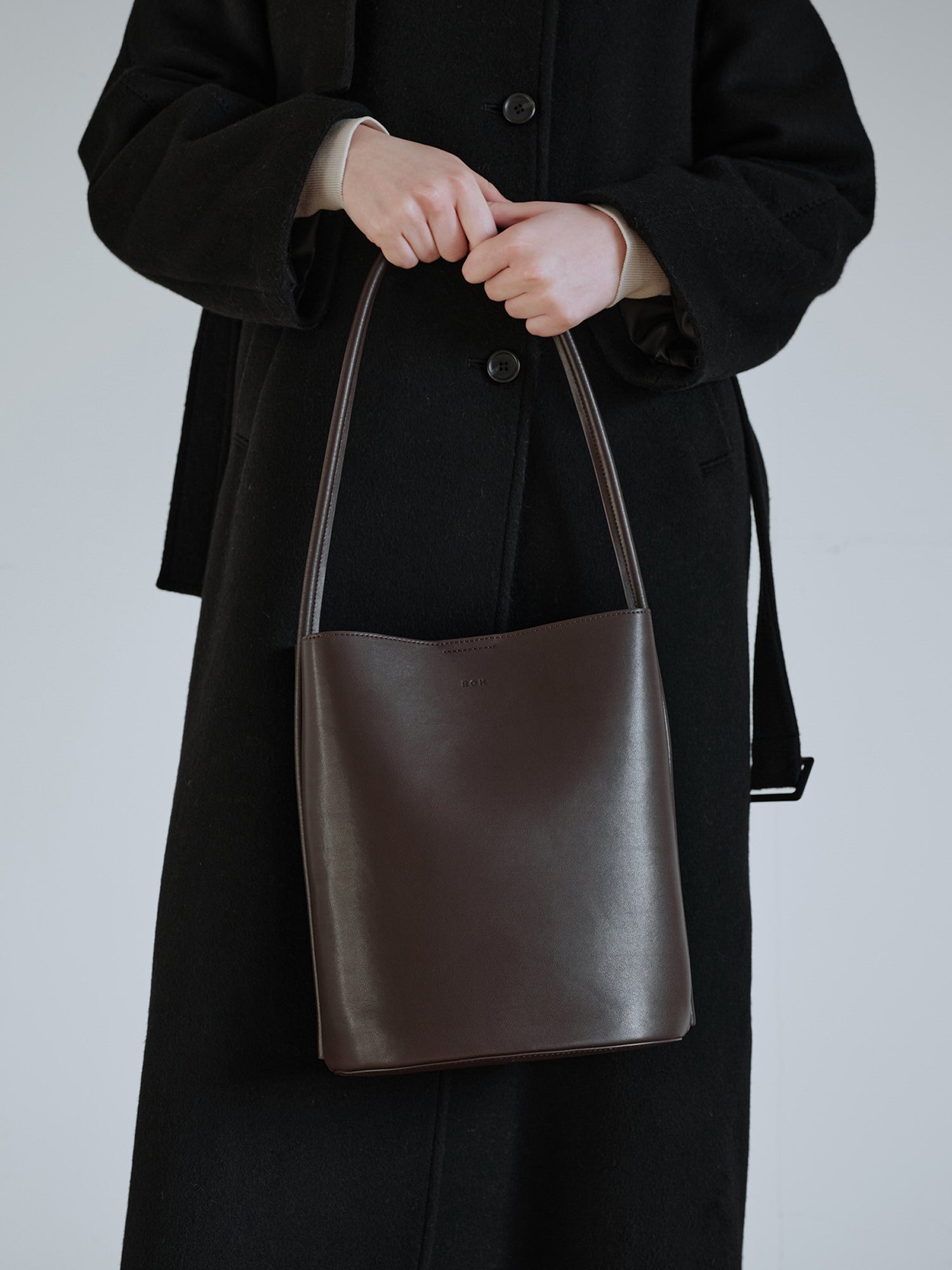 Medium Mug shoulder bag