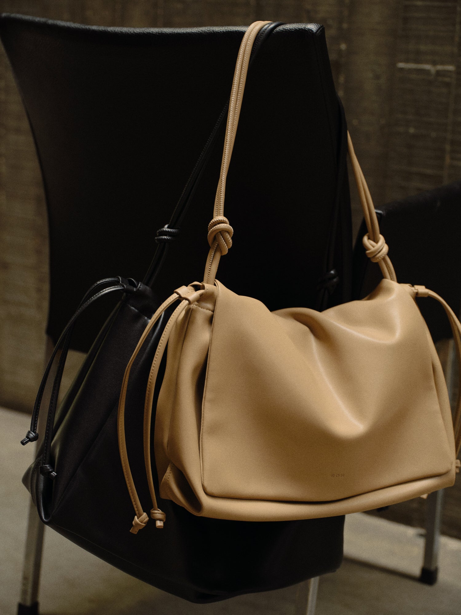 Large Knot shoulder bag