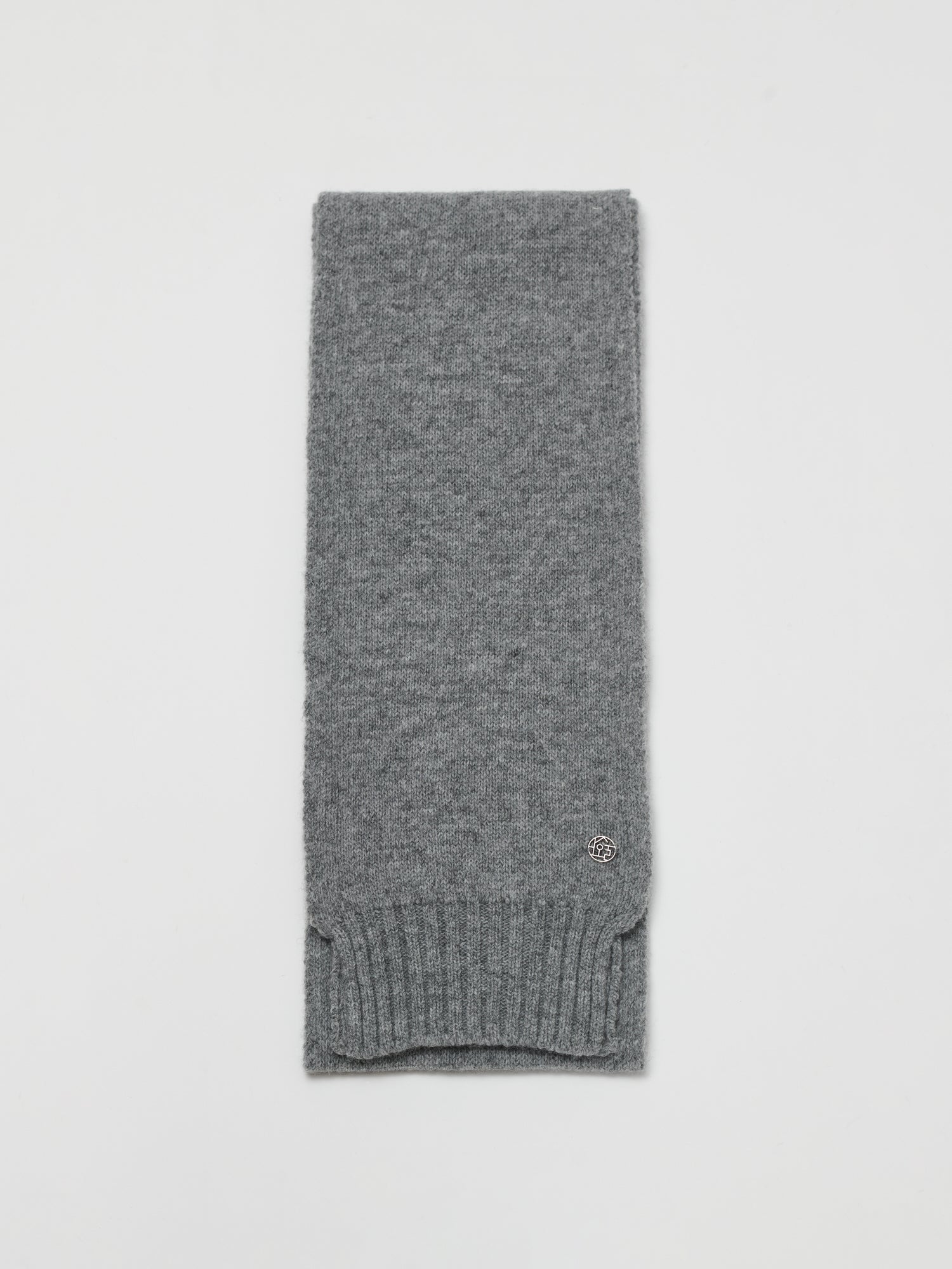 Classic knit muffler