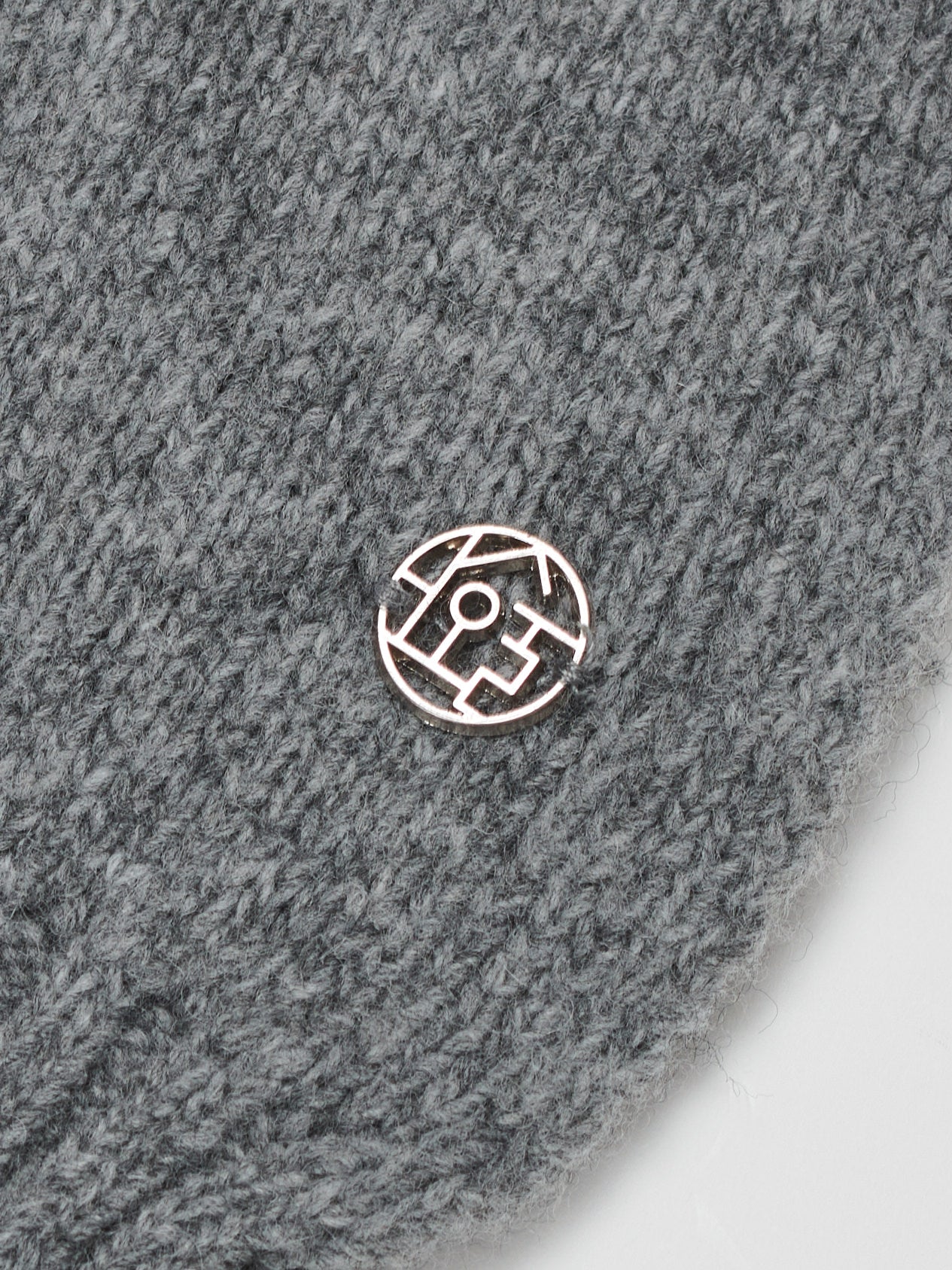 Classic knit muffler