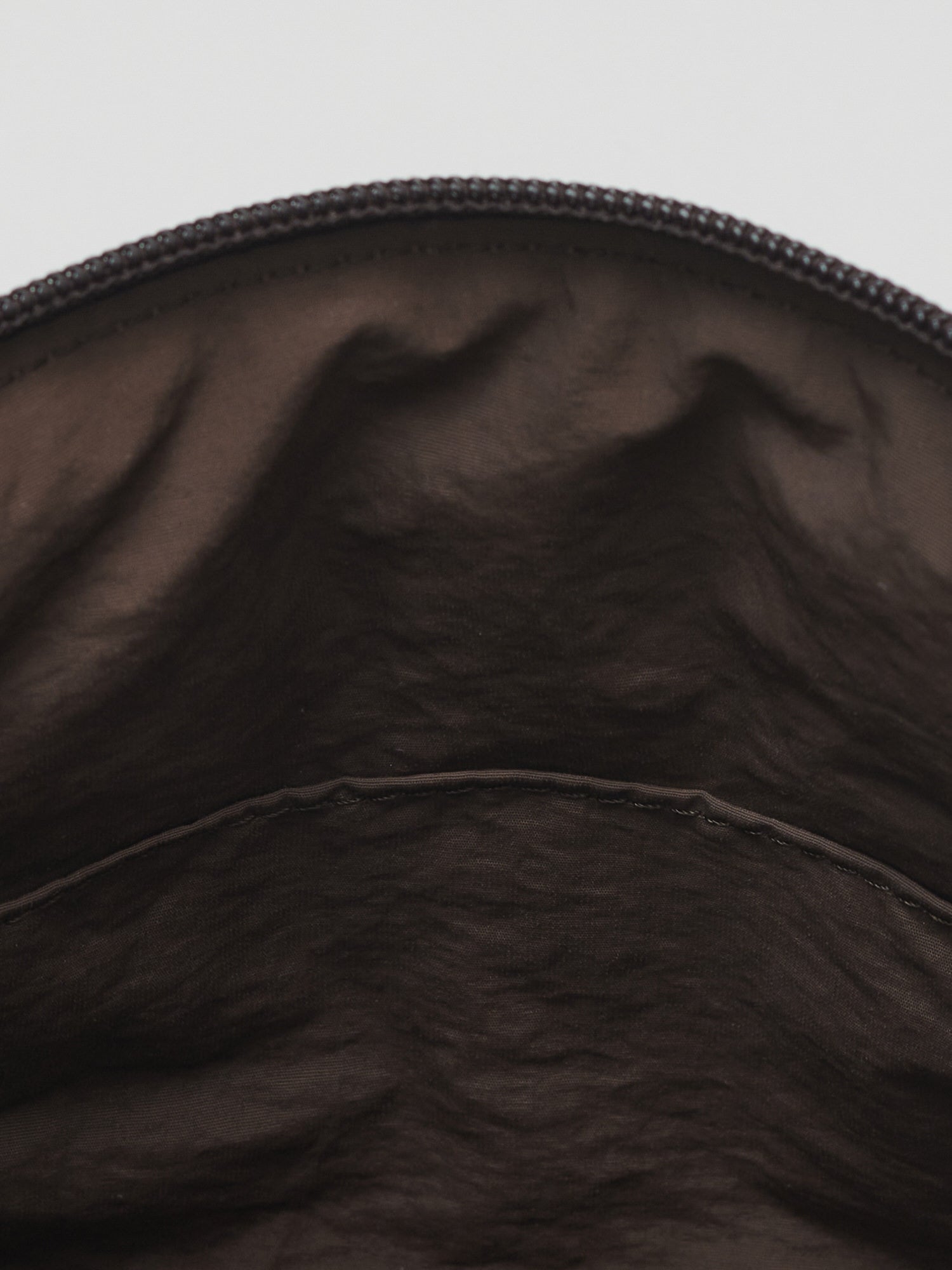 Cylinder padding tote bag