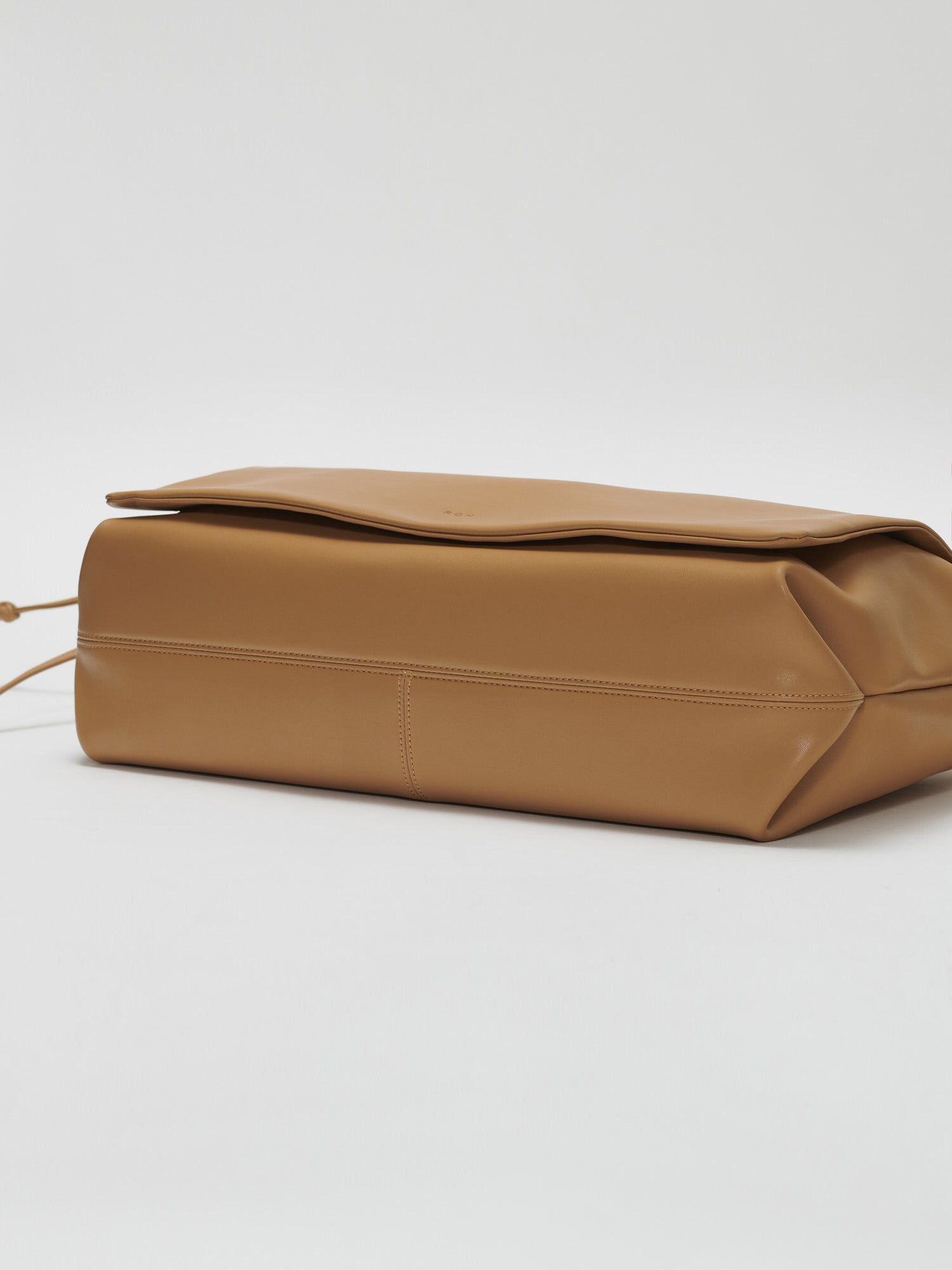 Large Knot shoulder bag