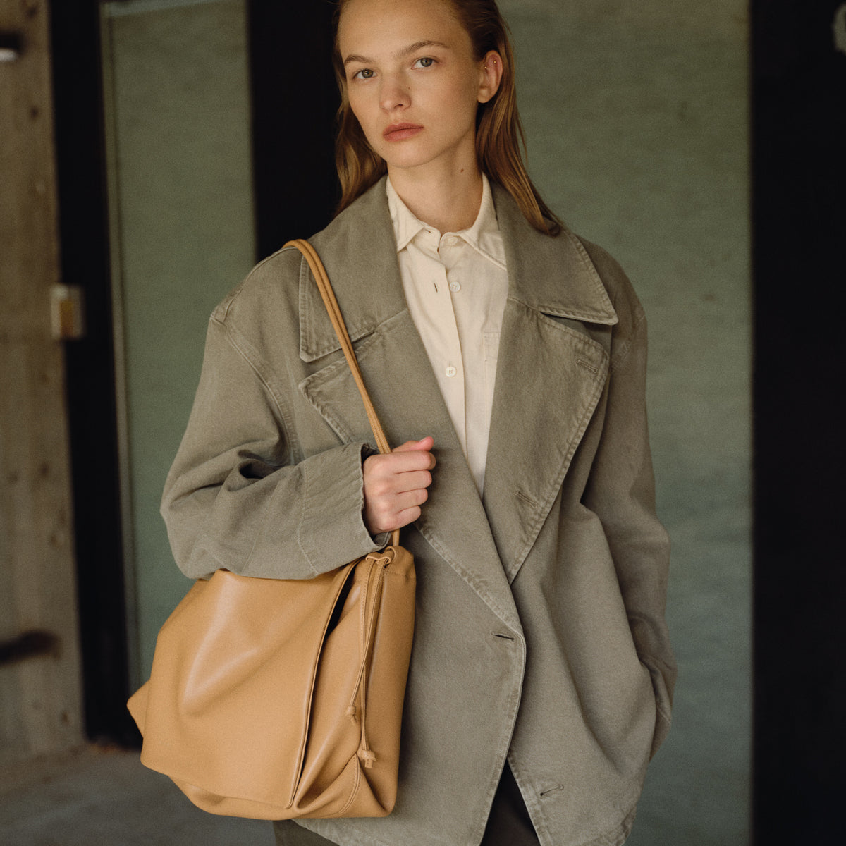 Large Knot shoulder bag