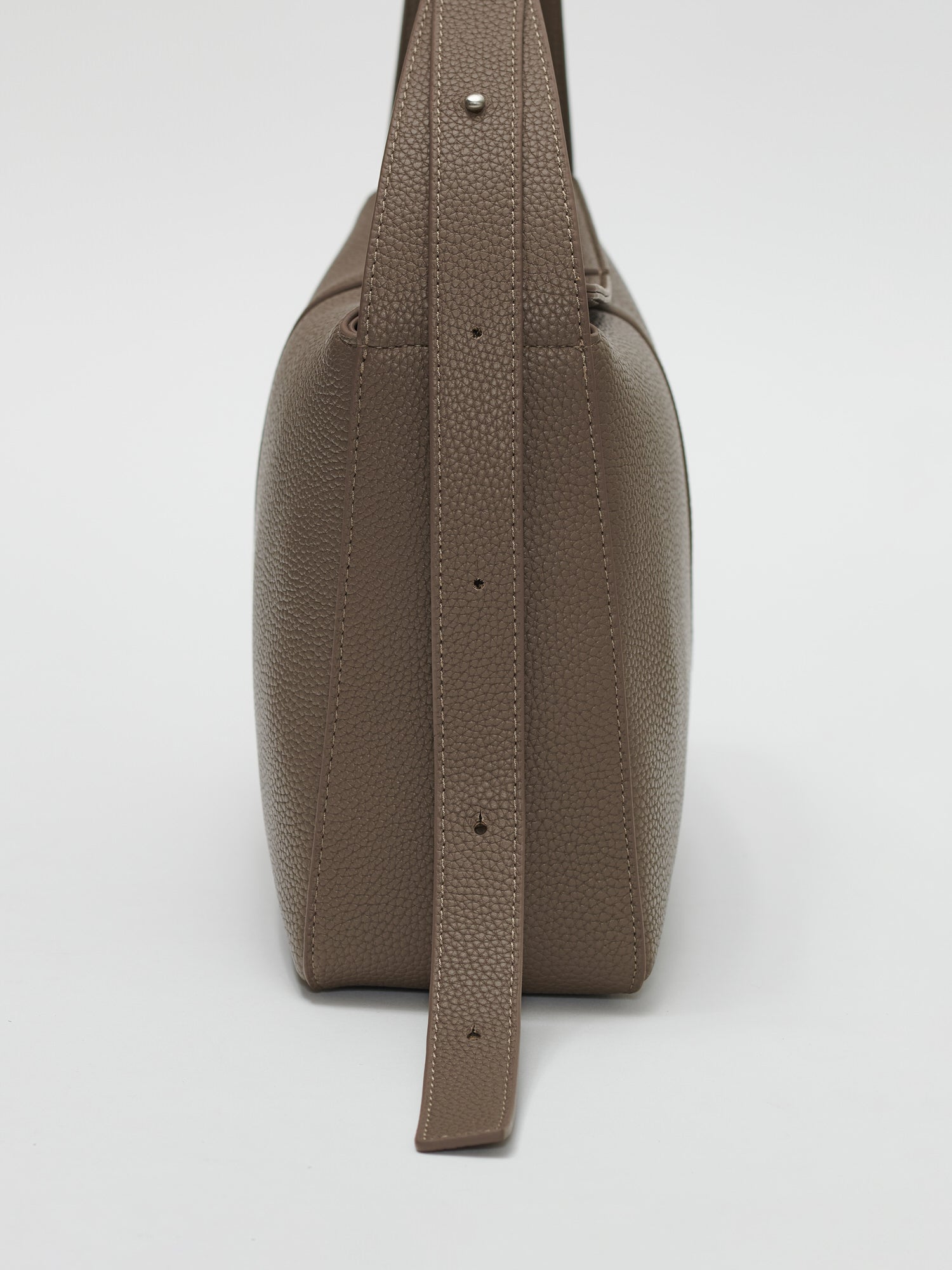 Dubu shoulder bag