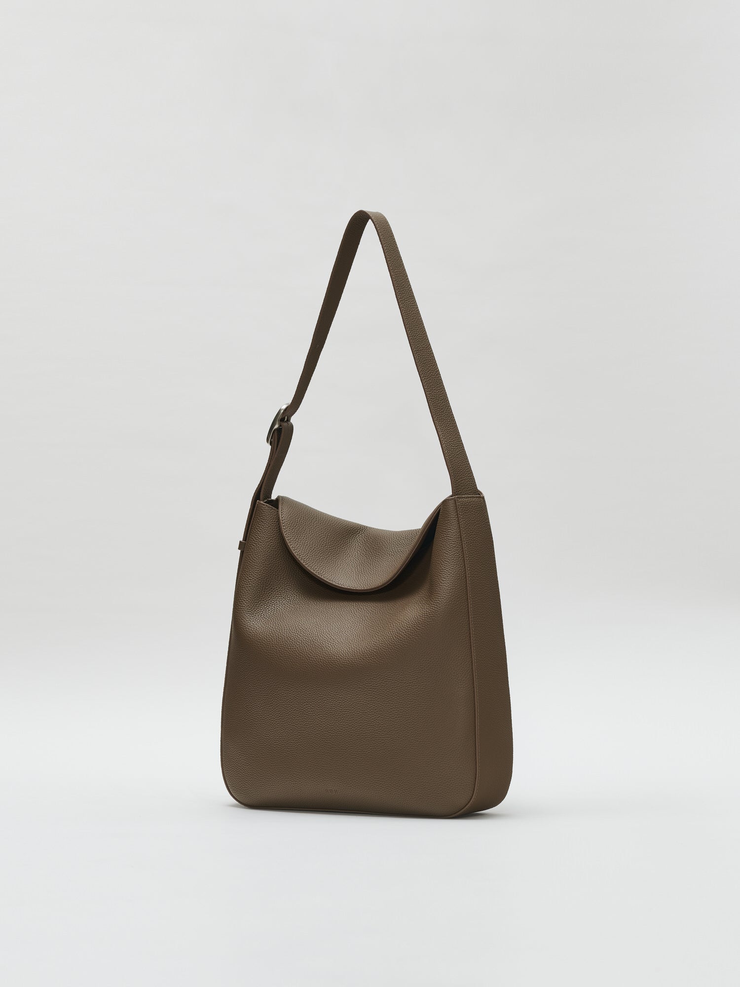 Double flap shoulder bag Textured