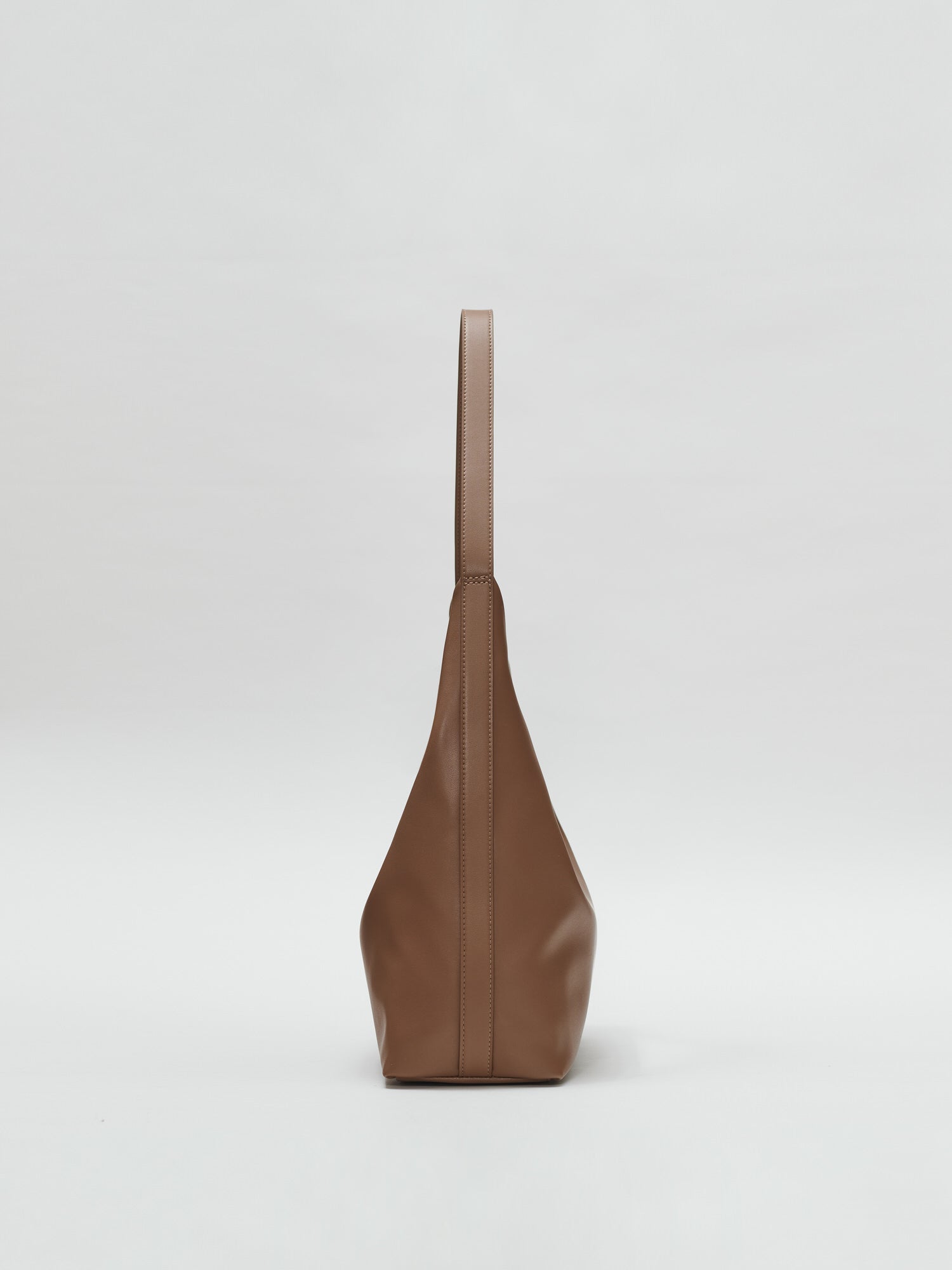 Pulpy hobo bag