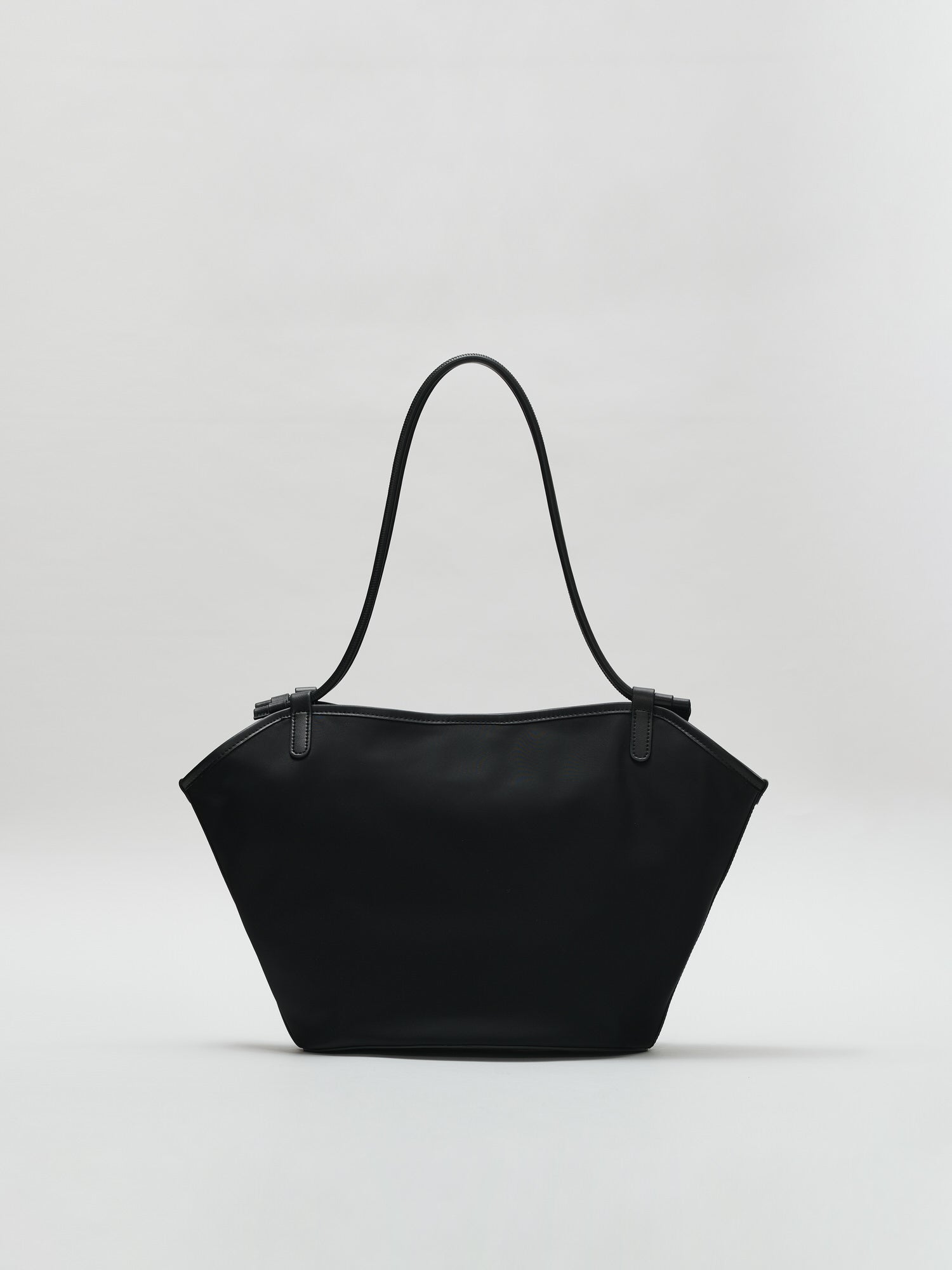 【新品未使用】装束カバン(黒) Lien shoulder bag Nylon
