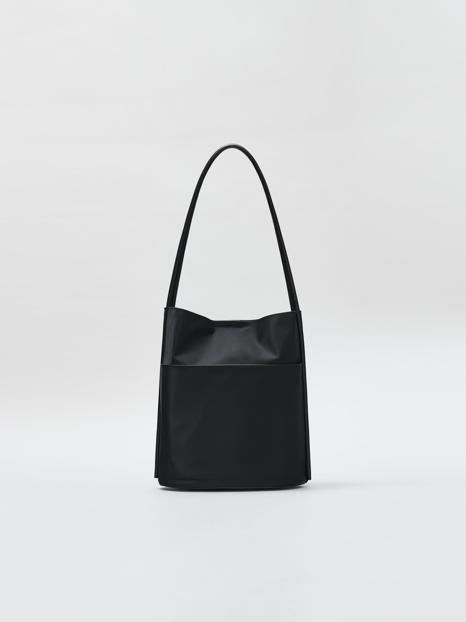 Medium Mug shoulder bag Nylon